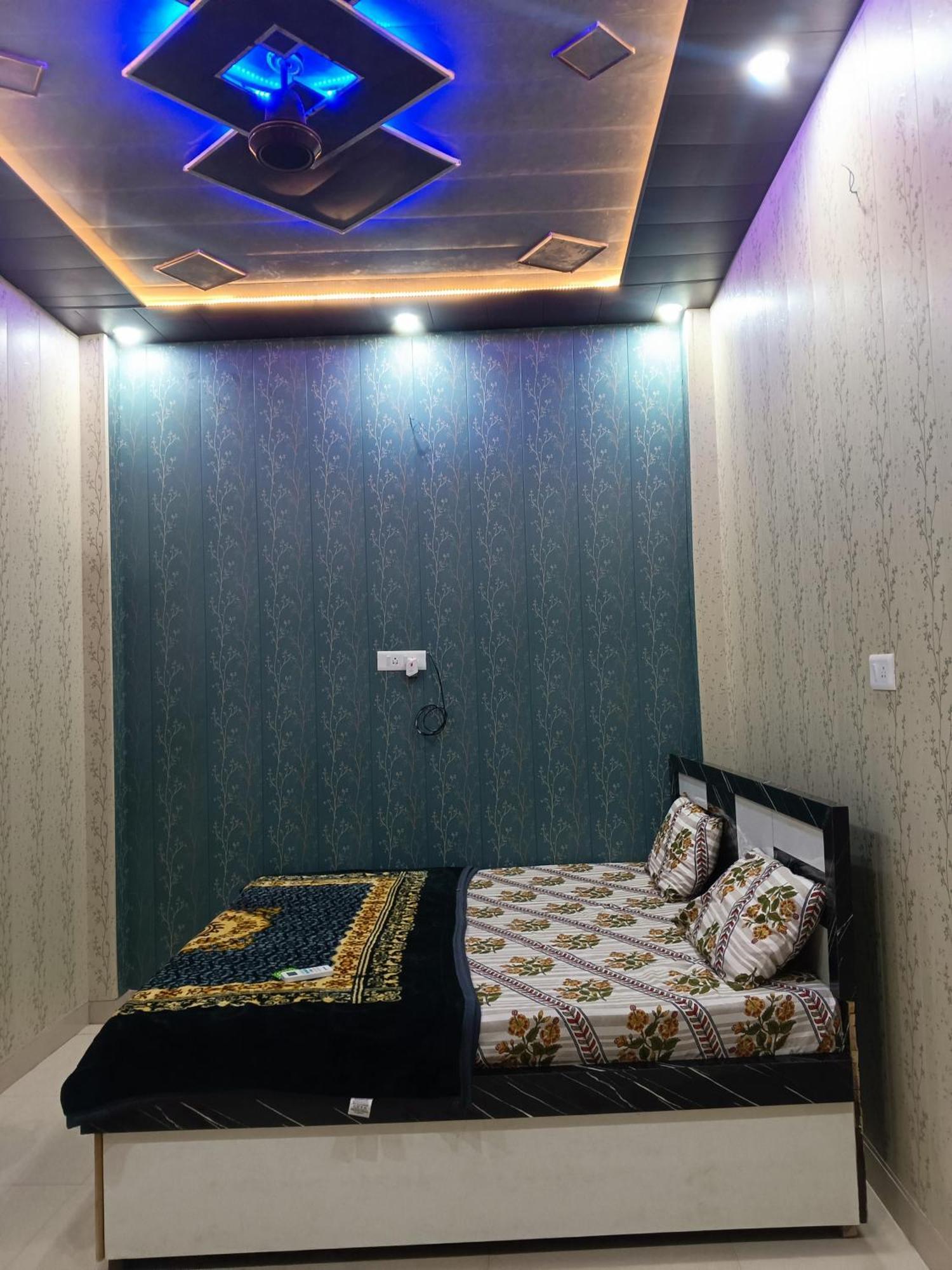 Отель La Ayodhya Residency Экстерьер фото
